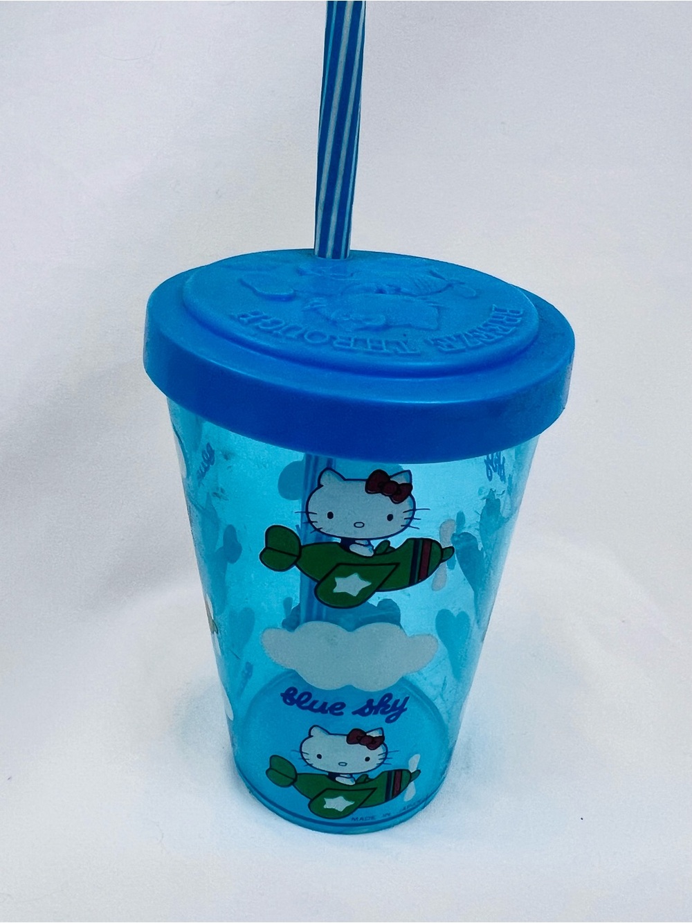 Sanrio Hello Kitty 1976 Plastic 16 Oz. Cup w/ Lid,Straw Blue Airplanes vintage